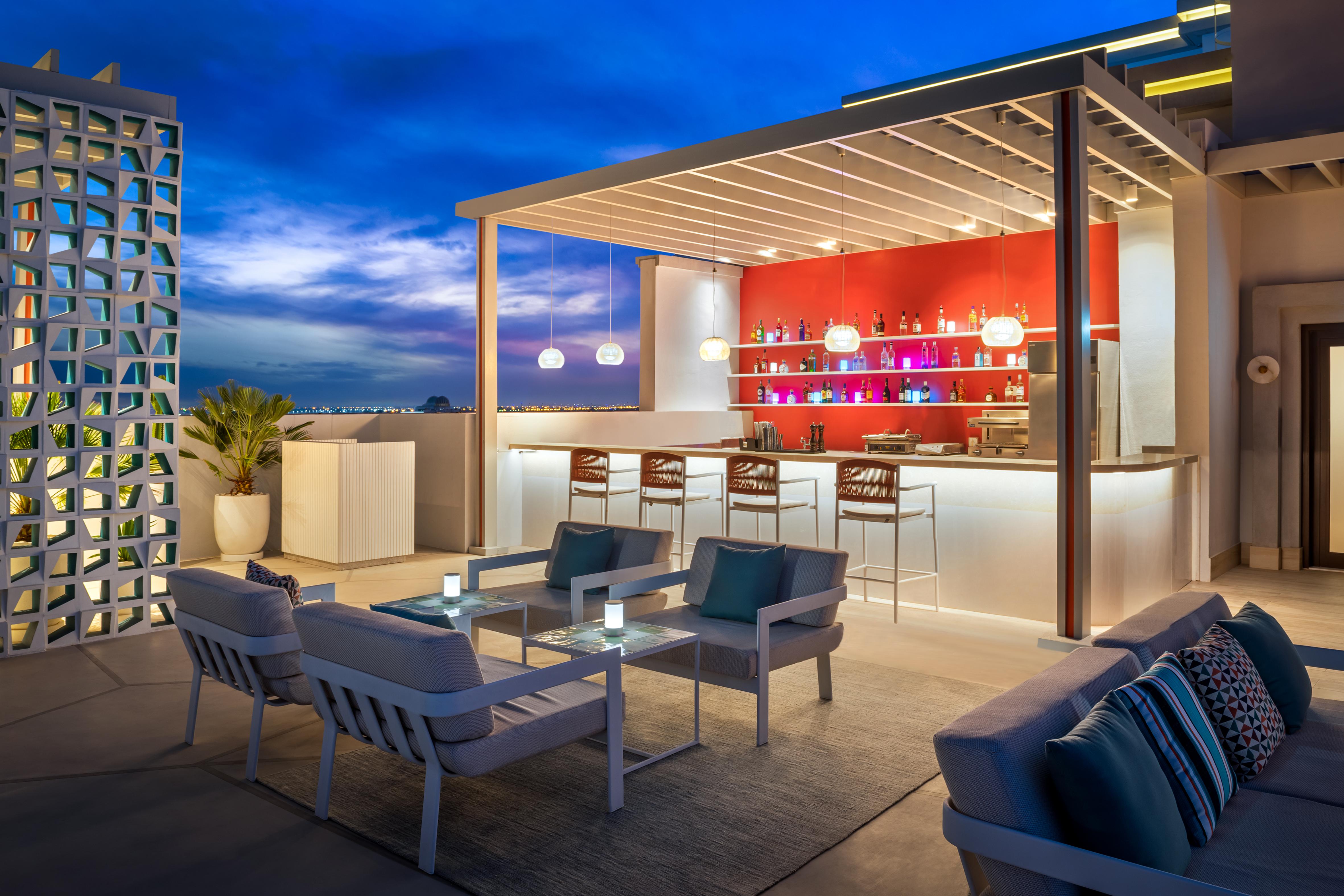 Vida Beach Resort Umm Al Quwain ภายนอก รูปภาพ Sky Bar